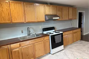 2312 Tibiletti Dr, Victoria, TX 77901 - Photo 9