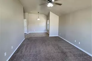 303 Sladecek Dr, Killeen, TX 76542 - Photo 3