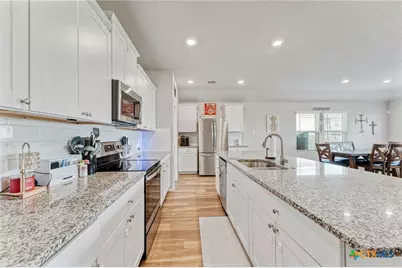 2946 Daisy Meadow, New Braunfels, TX 78130 - Photo 9