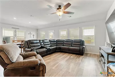 2946 Daisy Meadow, New Braunfels, TX 78130 - Photo 5