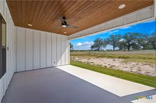 156 Firewheel Loop, Floresville, TX 78114 - Photo 33