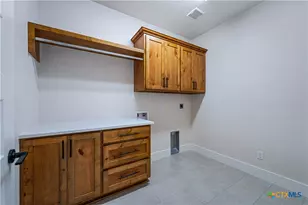 156 Firewheel Loop, Floresville, TX 78114 - Photo 31