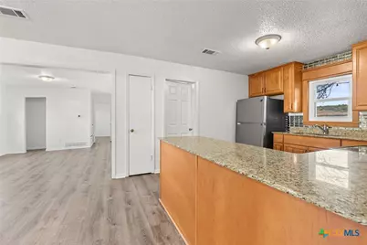 505 Curry Avenue, Copperas Cove, TX 76522 - Photo 5