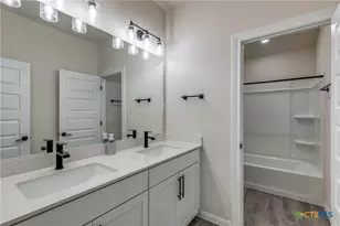 213 Sugar Cane Rd, Buda, TX 78610 - Photo 19