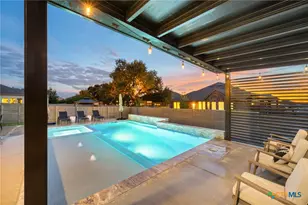 1189 Hammock Gln, New Braunfels, TX 78132 - Photo 5