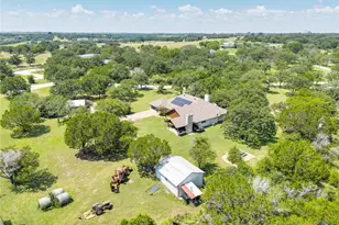 725 Co Rd 300, Hamilton, TX 76531 - Photo 39