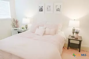 1054 Rolling Path, New Braunfels, TX 78130 - Photo 9