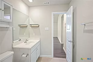 2973 Greenbriar, Seguin, TX 78155 - Photo 19