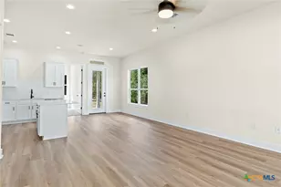 223 W Allen St, Bartlett, TX 76511 - Photo 5