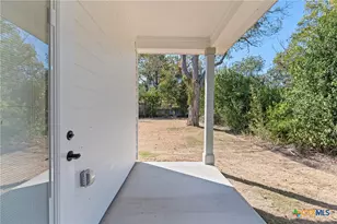 223 W Allen St, Bartlett, TX 76511 - Photo 17