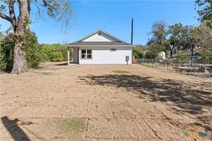 223 W Allen St, Bartlett, TX 76511 - Photo 19
