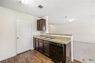 137 Bridges Ln, Jarrell, TX 76537 - Photo 13