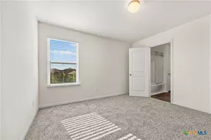 137 Bridges Ln, Jarrell, TX 76537 - Photo 17