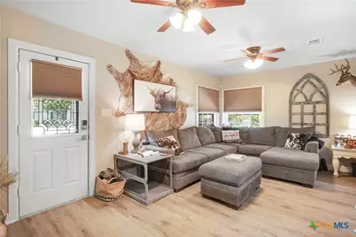 524 E 13th Avenue, Belton, TX 76513 - Photo 5