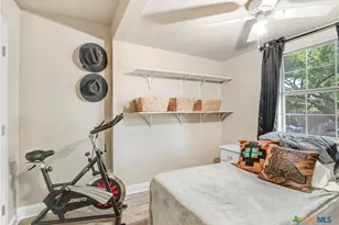 524 E 13th Ave, Belton, TX 76513 - Photo 17