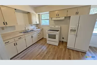 1002 S 19th Street, Copperas Cove, TX 76522 - Photo 5