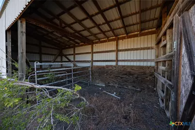 6868 Pfeil Road, Schertz, TX 78154 - Photo 13