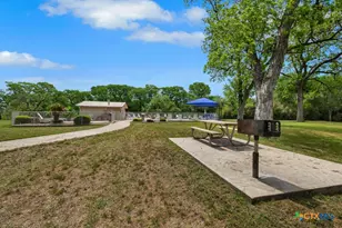 730 E Mather St, New Braunfels, TX 78130 - Photo 25