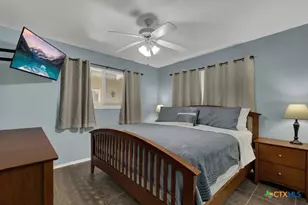 730 E Mather St, New Braunfels, TX 78130 - Photo 17