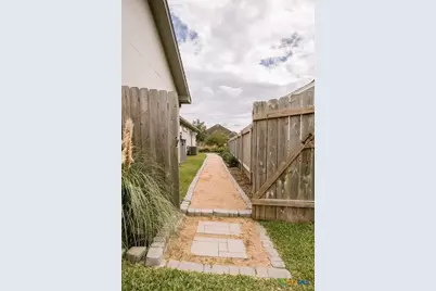 113 Persimmon Court, Victoria, TX 77904 - Photo 41
