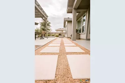 113 Persimmon Court, Victoria, TX 77904 - Photo 39