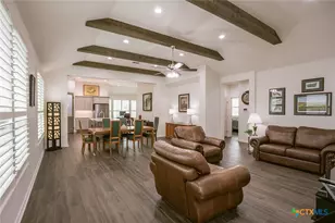 113 Persimmon Ct, Victoria, TX 77904 - Photo 5