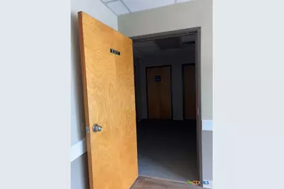 4520 E Central Texas Expressway #111, Killeen, TX 76543 - Photo 5