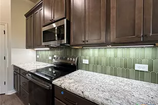 214 Desert Holly Dr, Temple, TX 76502 - Photo 9