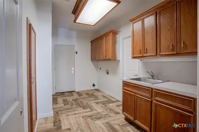 13888 Fm 236, Victoria, TX 77905 - Photo 15