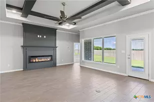 1011 Alice Cir, Temple, TX 76502 - Photo 11