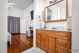 843 Cross St, New Braunfels, TX 78130 - Photo 15