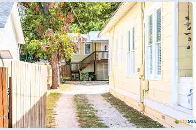 843 Cross Street, New Braunfels, TX 78130 - Photo 33