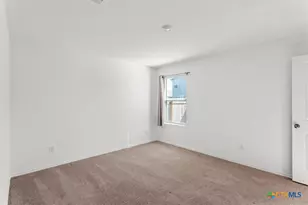 128 Hellcats Wy, Jarrell, TX 76537 - Photo 11