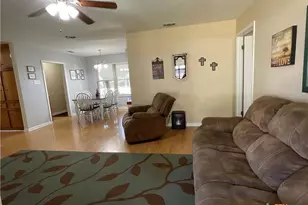 619 Jackson St, Rockdale, TX 76567 - Photo 11