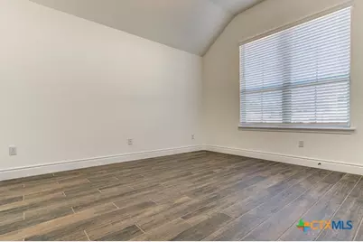 593 Vale Court, New Braunfels, TX 78132 - Photo 3