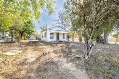 936 Water Street, Gonzales, TX 78629 - Photo 1