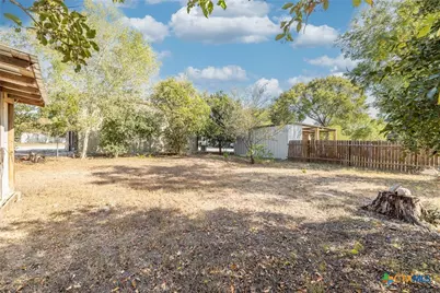 936 Water Street, Gonzales, TX 78629 - Photo 13