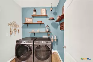 383 Rosewood Dr, La Vernia, TX 78121 - Photo 29