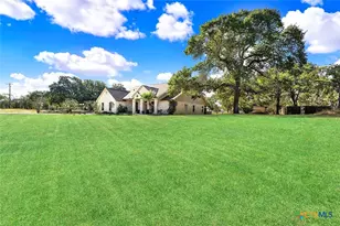 383 Rosewood Dr, La Vernia, TX 78121 - Photo 5