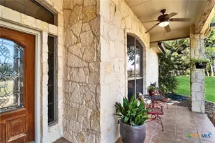 383 Rosewood Dr, La Vernia, TX 78121 - Photo 9