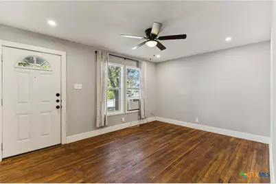 1030/1032 Haynes Street #2, San Marcos, TX 78666 - Photo 7