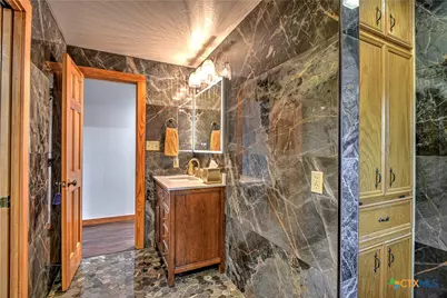 5597 Cliff Lane, Temple, TX 76502 - Photo 29