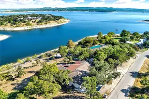 2406 Connie Dr, Canyon Lake, TX 78133 - Photo 3