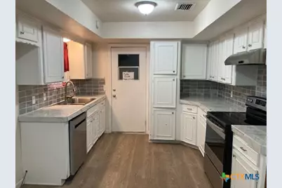 2603 W Main Street, Cameron, TX 76520 - Photo 11