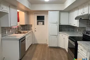 2603 W Main St, Cameron, TX 76520 - Photo 11