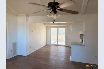 2603 W Main Street, Cameron, TX 76520 - Photo 9