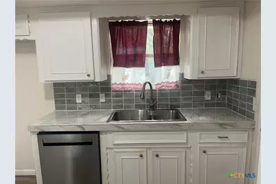 2603 W Main Street, Cameron, TX 76520 - Photo 13