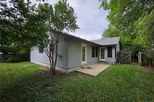 4402 Keota Dr, Austin, TX 78749 - Photo 9