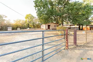 164 Josie Ln, Bastrop, TX 78602 - Photo 5