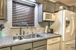 731 Verna Lee Blvd, Harker Heights, TX 76548 - Photo 29